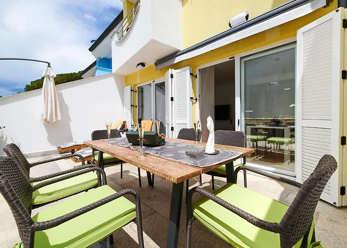 Holiday home Perla