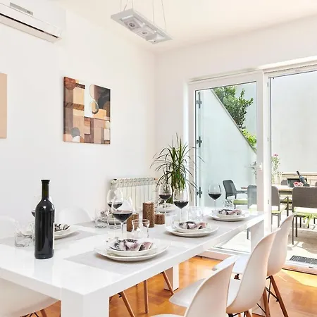 Perla Holiday home